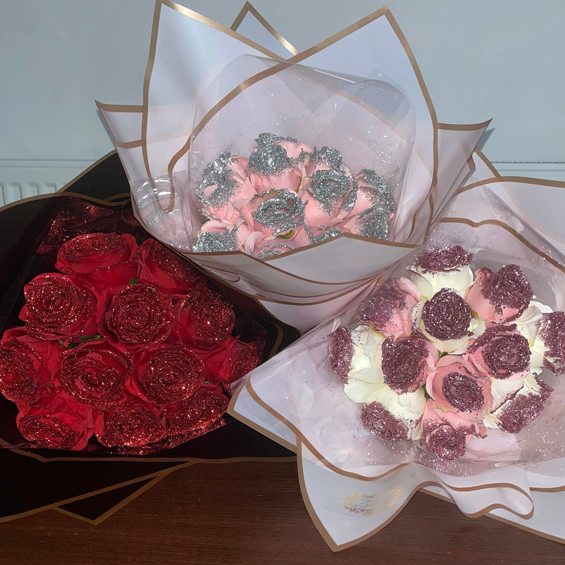 12 Glitter Roses