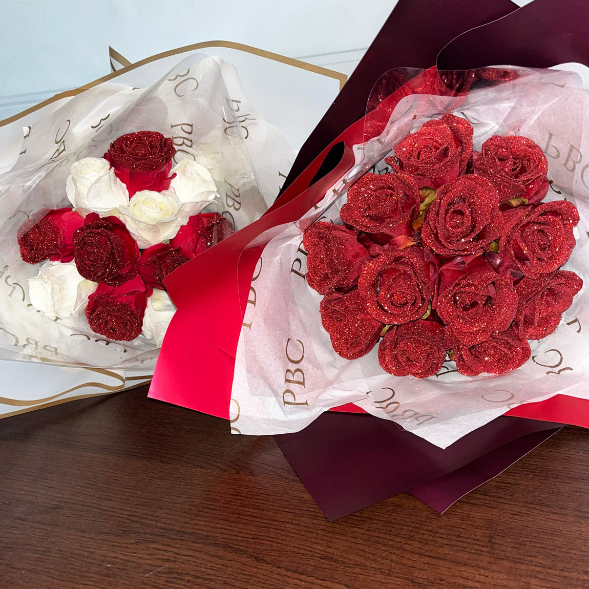 12 Glitter Roses