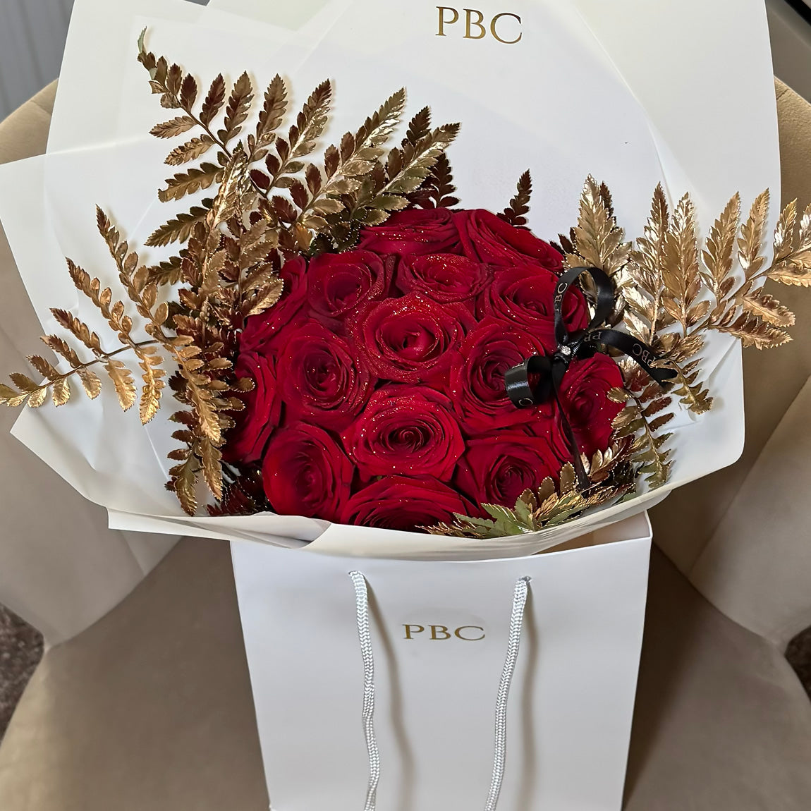 Valentine Pre-Order – Red Naomi Roses (FRESH FLOWERS)🌹