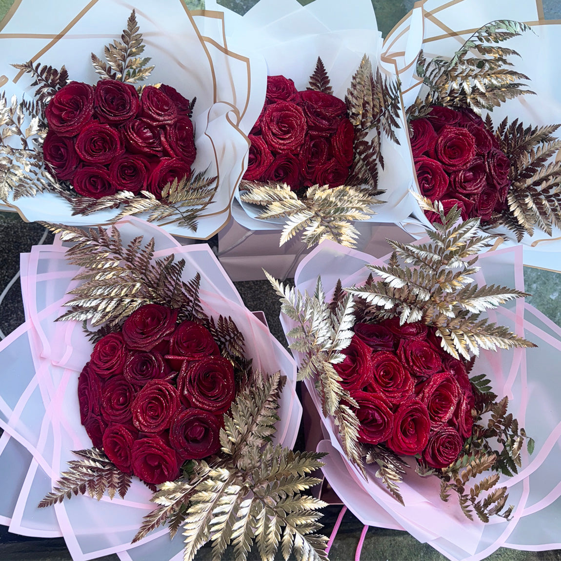 Valentine Pre-Order – Red Naomi Roses (FRESH FLOWERS)🌹