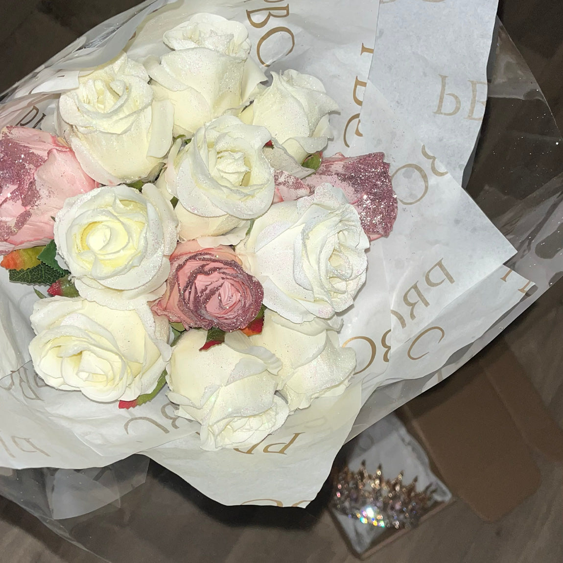 Silver Glitter Roses - White Box  Glitter roses, Glitter flowers, Silver  glitter