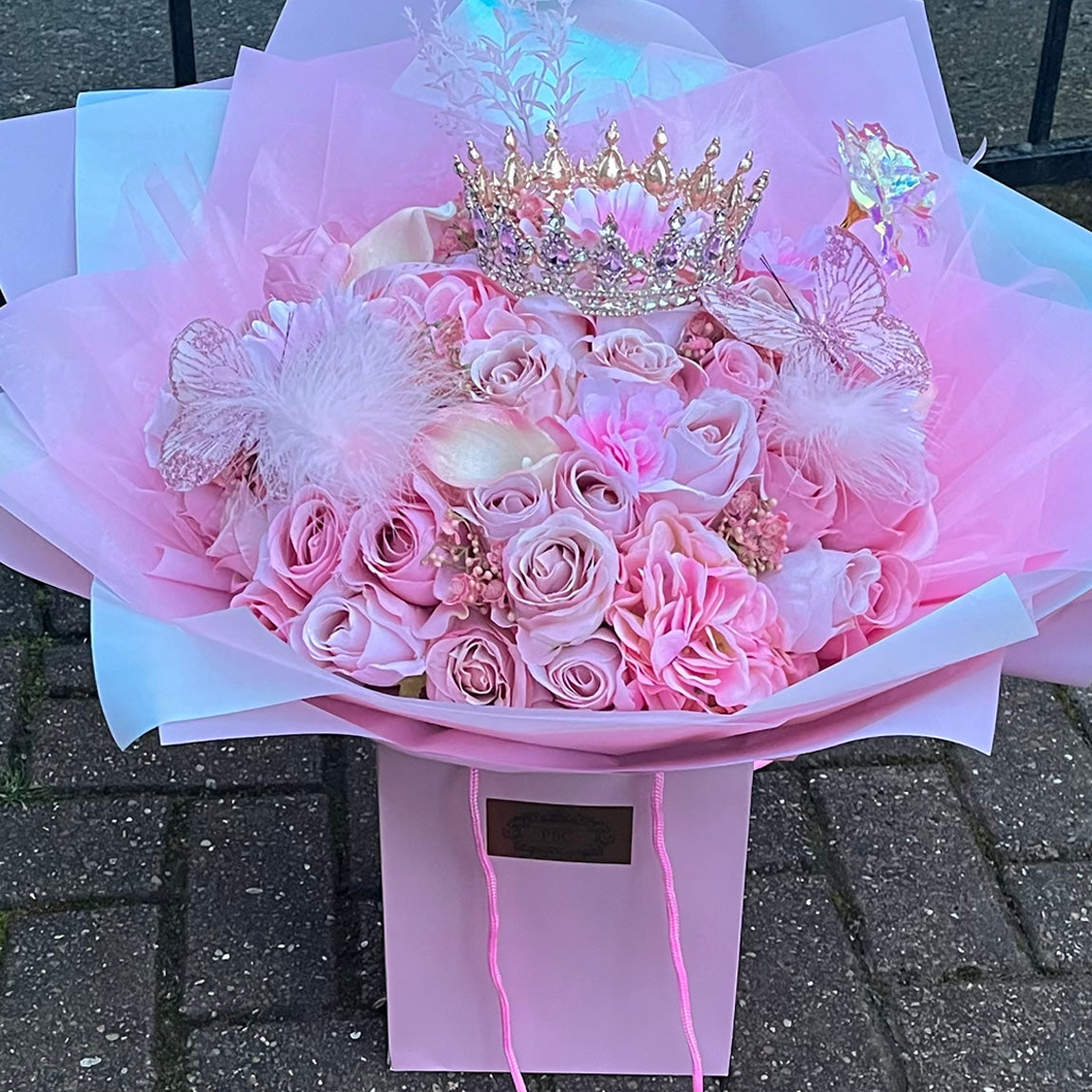 Pink JUMBO Bouquet Gift Set