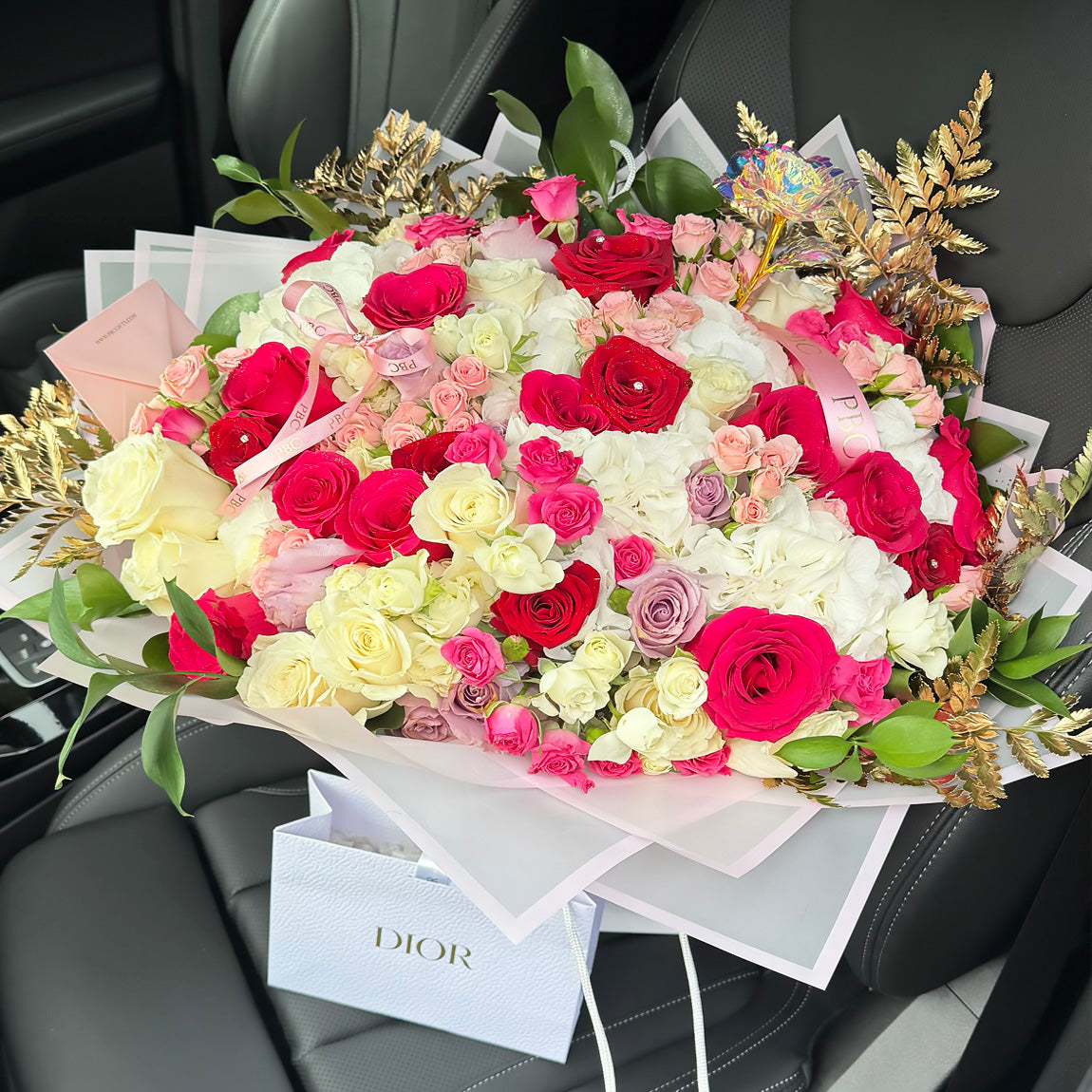 White Floral Bouquet (Fresh)